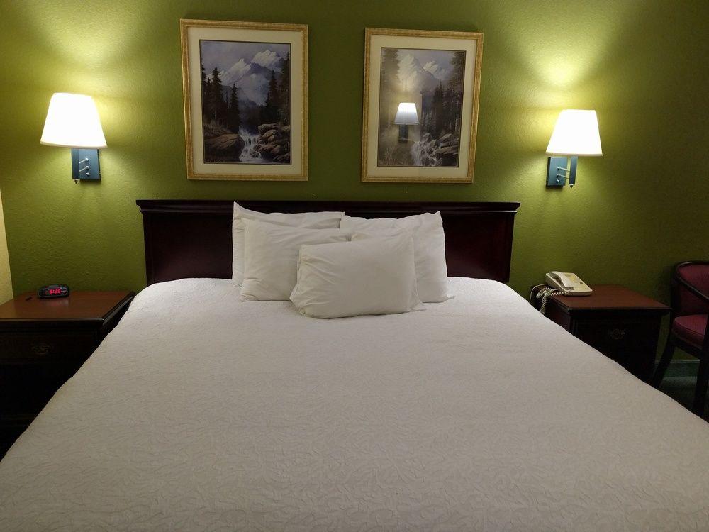 Days Inn By Wyndham Nashville Saint Thomas West Hospital Ngoại thất bức ảnh