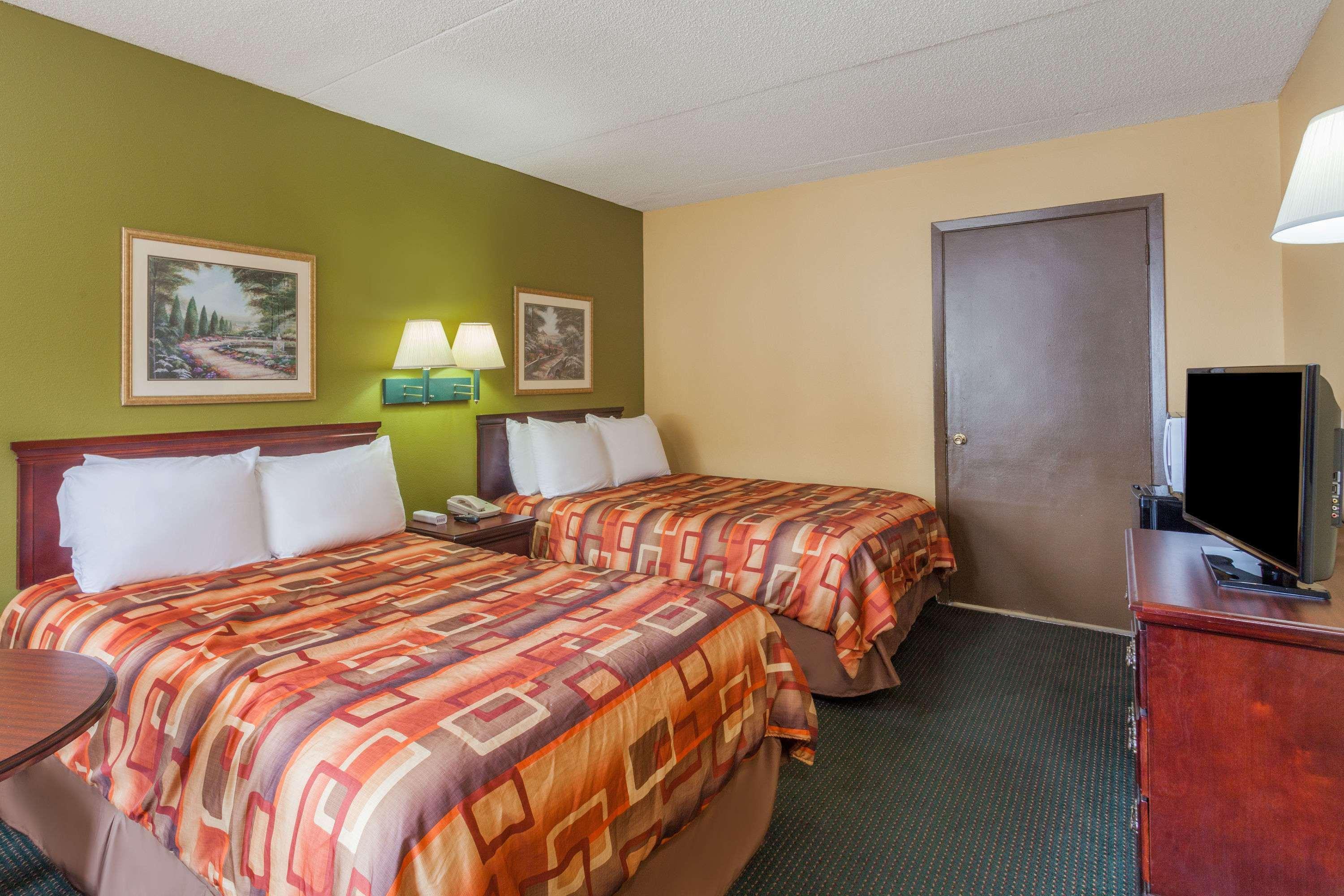 Days Inn By Wyndham Nashville Saint Thomas West Hospital Ngoại thất bức ảnh