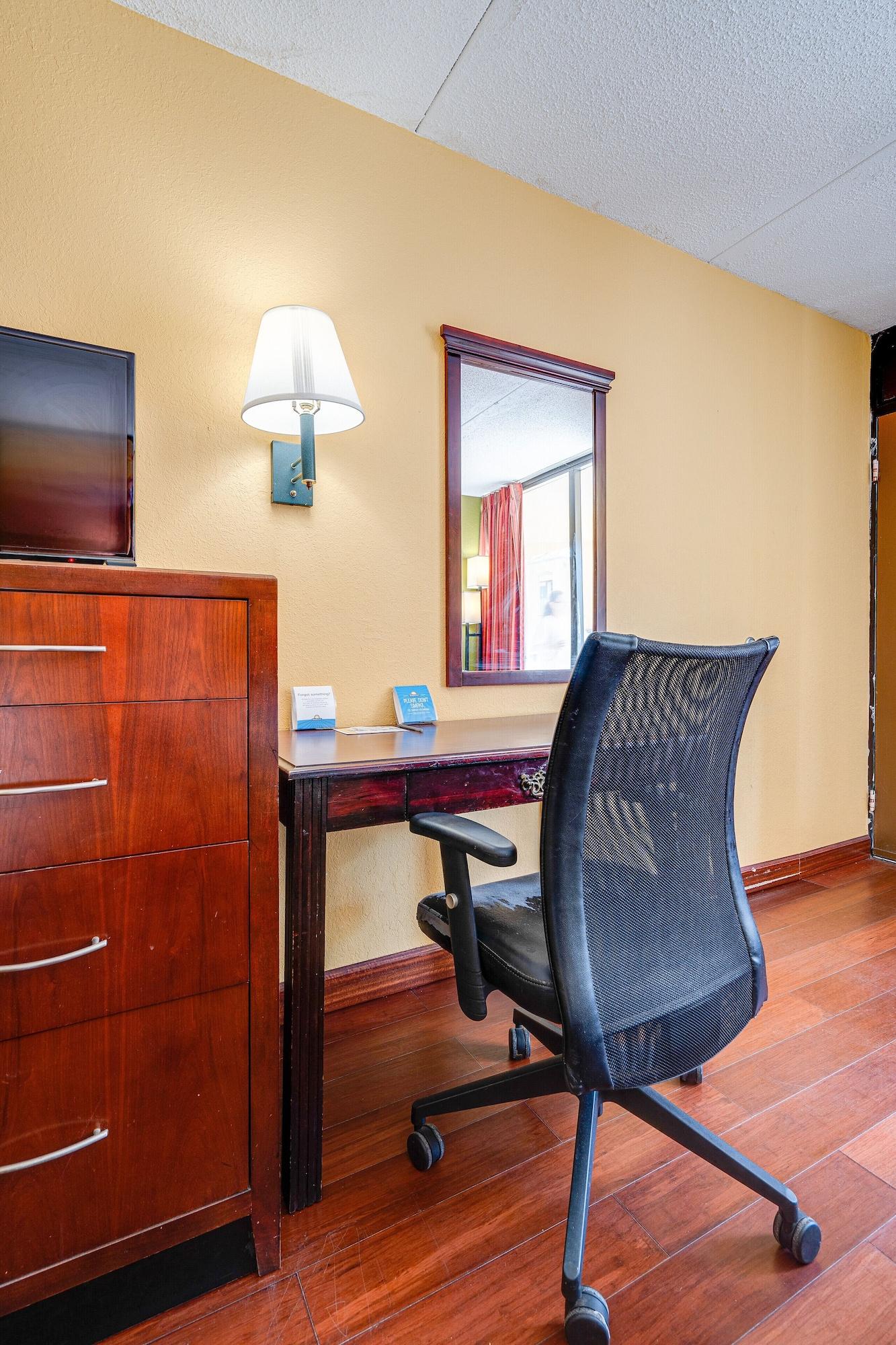 Days Inn By Wyndham Nashville Saint Thomas West Hospital Ngoại thất bức ảnh
