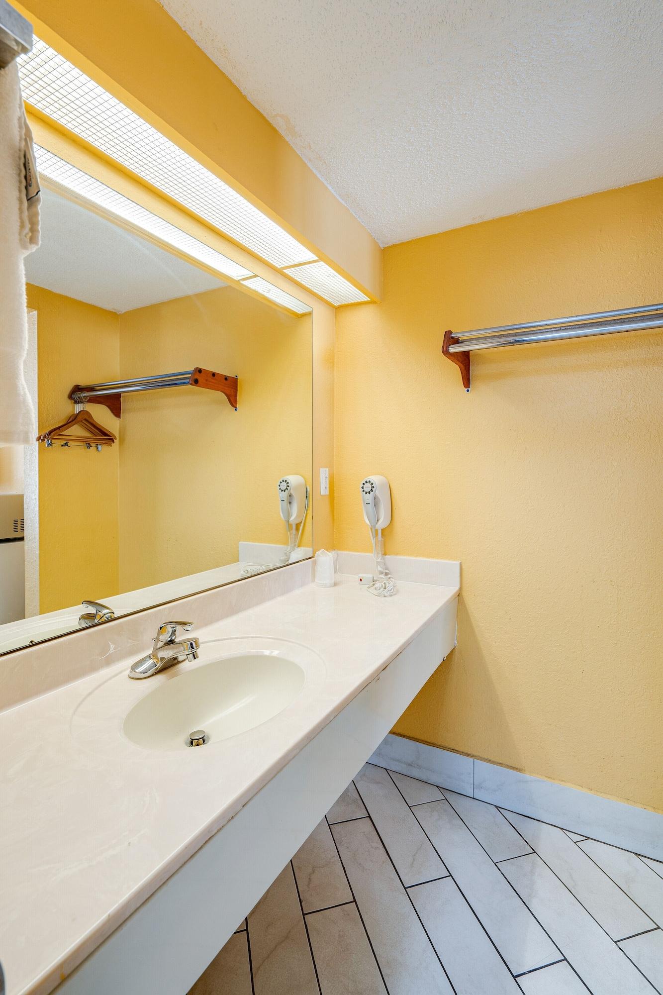 Days Inn By Wyndham Nashville Saint Thomas West Hospital Ngoại thất bức ảnh