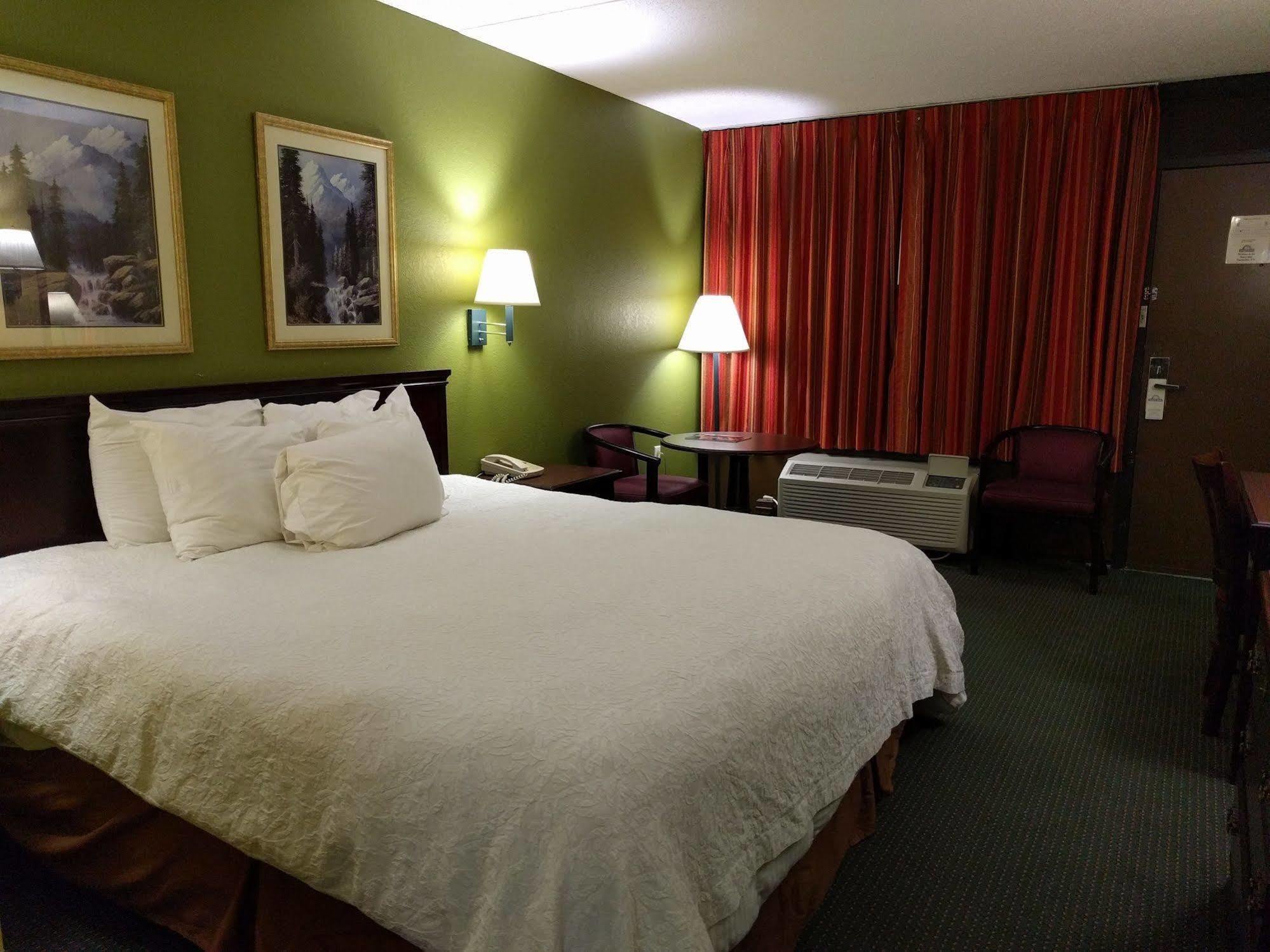 Days Inn By Wyndham Nashville Saint Thomas West Hospital Ngoại thất bức ảnh